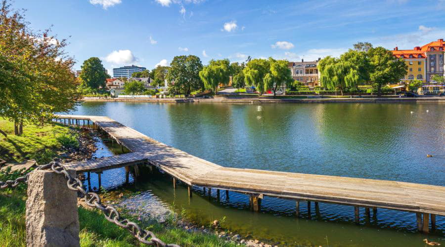 Top autoverhuur aanbiedingen in Södertälje